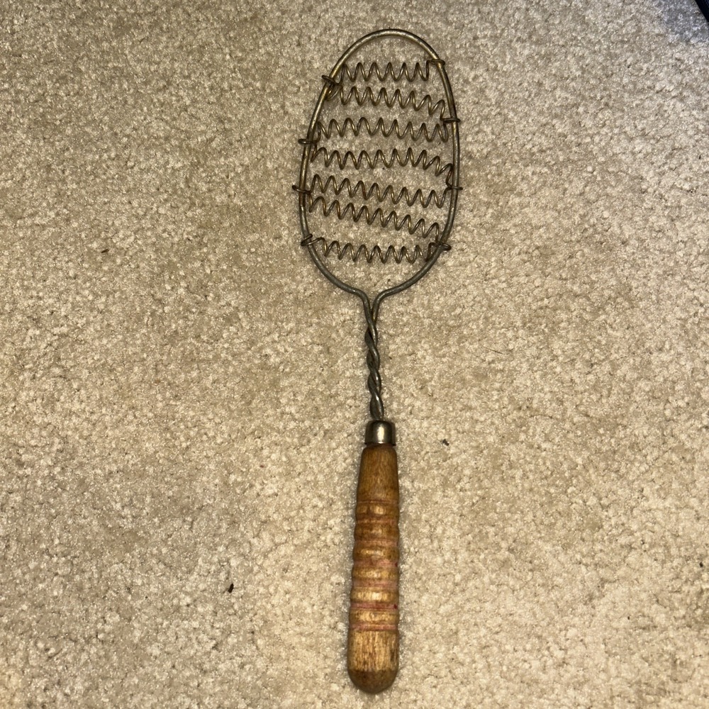 Vintage Kitchen Twisted Metal Wire Whip Whisk /Strainer With Wooden Handle